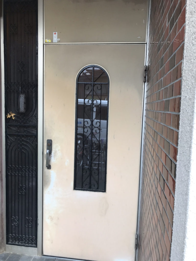 愛知県大府市 戸建住宅 ドア工事店 LIXILリシェント 玄関ドア取替工事【ドアファクトリー】