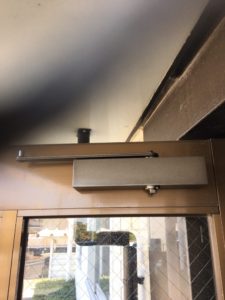 愛知県大府市 法人様 ドア工事専門店 ドア修理 ドアクローザー取替工事【ドアファクトリー】