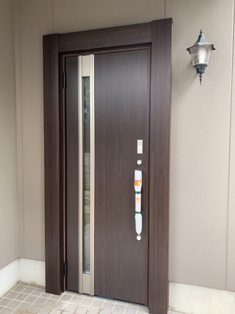 愛知県瀬戸市 戸建住宅 ドア工事専門店 玄関ドア取替工事 LIXILリシェント【ドアファクトリー】