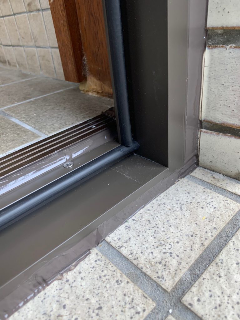 愛知県豊明市 戸建住宅 勝手口ドア取替工事 LIXILリシェント【ドアファクトリー】