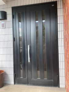 愛知県名古屋市守山区 戸建住宅 リシェント採風型 玄関ドア取替工事【ドアファクトリー】