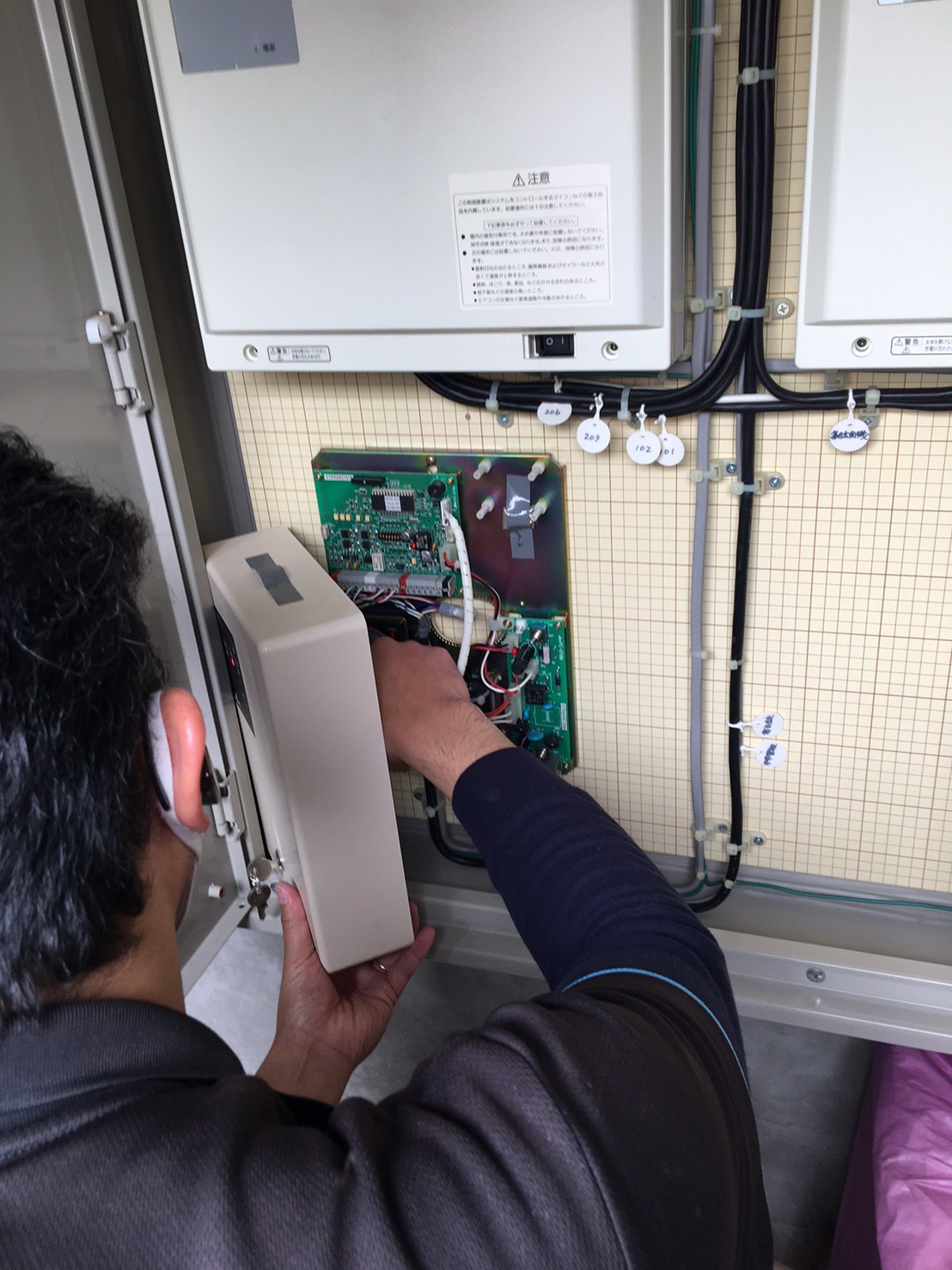 愛知県大府市 マンション フロントドア エントランスドア電気錠取替工事【ドアファクトリー】