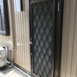 豊明市 玄関ドア勝手口ドア LIXILリシェント玄関ドア採風タッチキー仕様 電気錠取付工事 【ドアファクトリー】