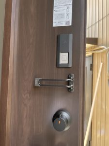 豊明市 玄関ドア勝手口ドア LIXILリシェント玄関ドア採風タッチキー仕様 電気錠取付工事 【ドアファクトリー】