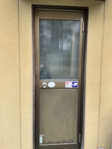 大府市 戸建住宅 LIXILリシェント 勝手口ドア取替工事【ドアファクトリー】