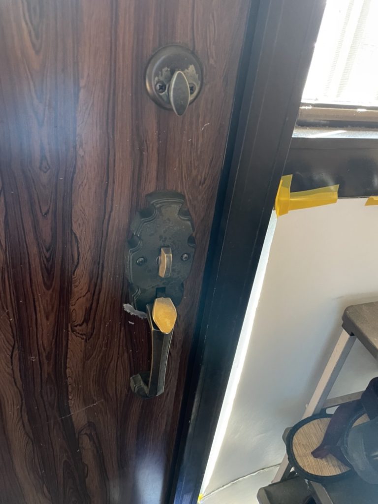 豊明市 戸建住宅 玄関ドア錠取替工事【ドアファクトリー】