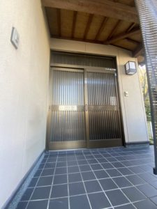 愛知県大府市 戸建住宅 YKKAPドアリモ 玄関引戸取替工事【ドアファクトリー】