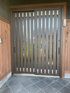 愛知県知多郡東浦町 戸建住宅 リクシル リシェント 玄関引戸取替工事【ドアファクトリー】