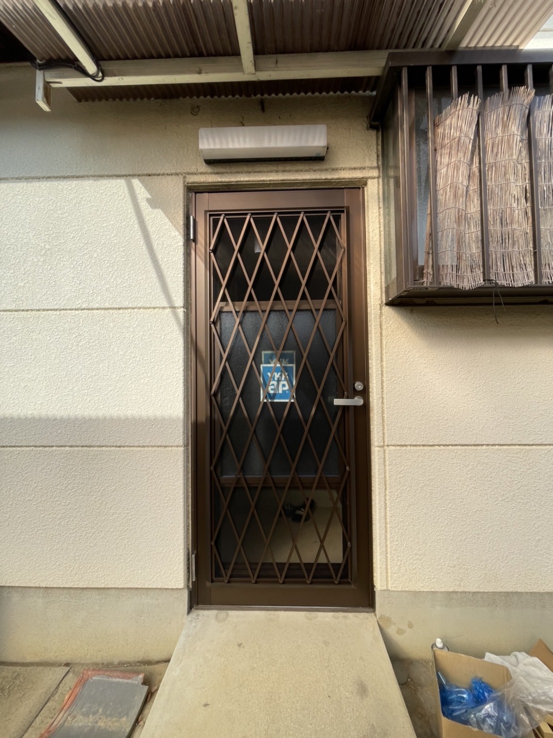 大府市 戸建住宅 勝手口ドア取替工事 YKKプチリモ【ドアファクトリー】