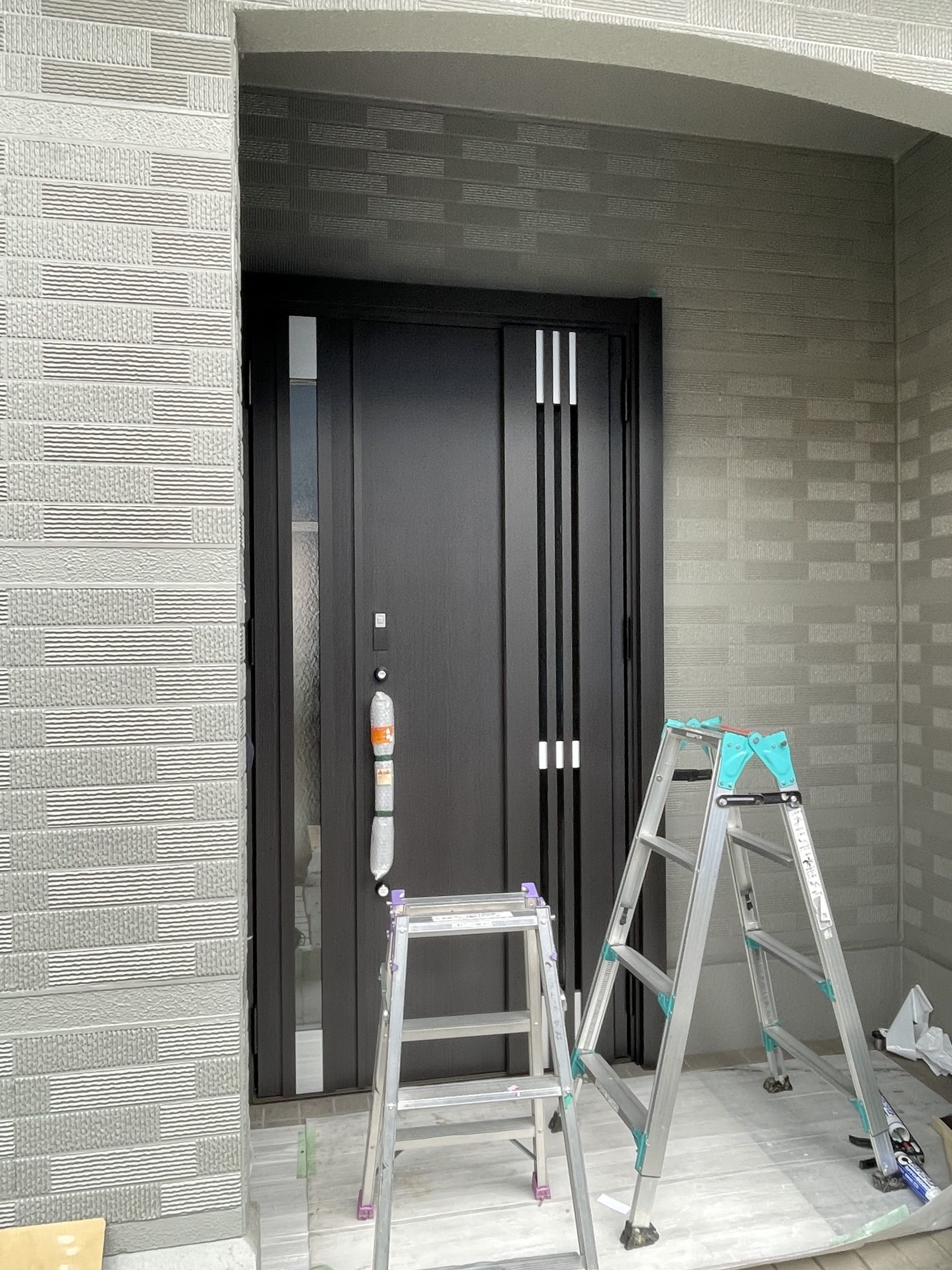 大府市 戸建住宅 LIXILリシェント 玄関ドア工事【ドアファクトリー】