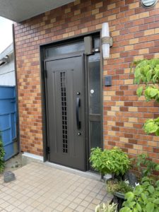 大府市 戸建住宅 LIXILリシェント 玄関ドア工事【ドアファクトリー】