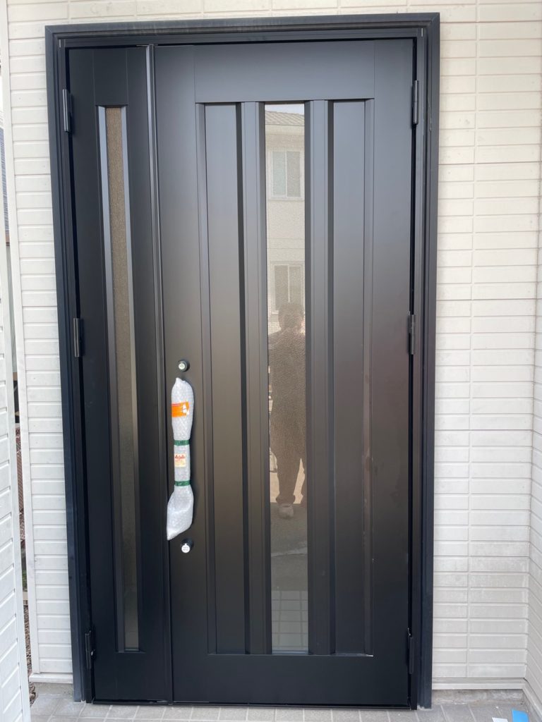 戸建住宅 LIXILリシェント 玄関ドア取替工事【ドアファクトリー】