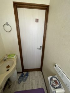 愛知県大府市 戸建住宅 室内建具 トイレドア取替工事【ドアファクトリー】