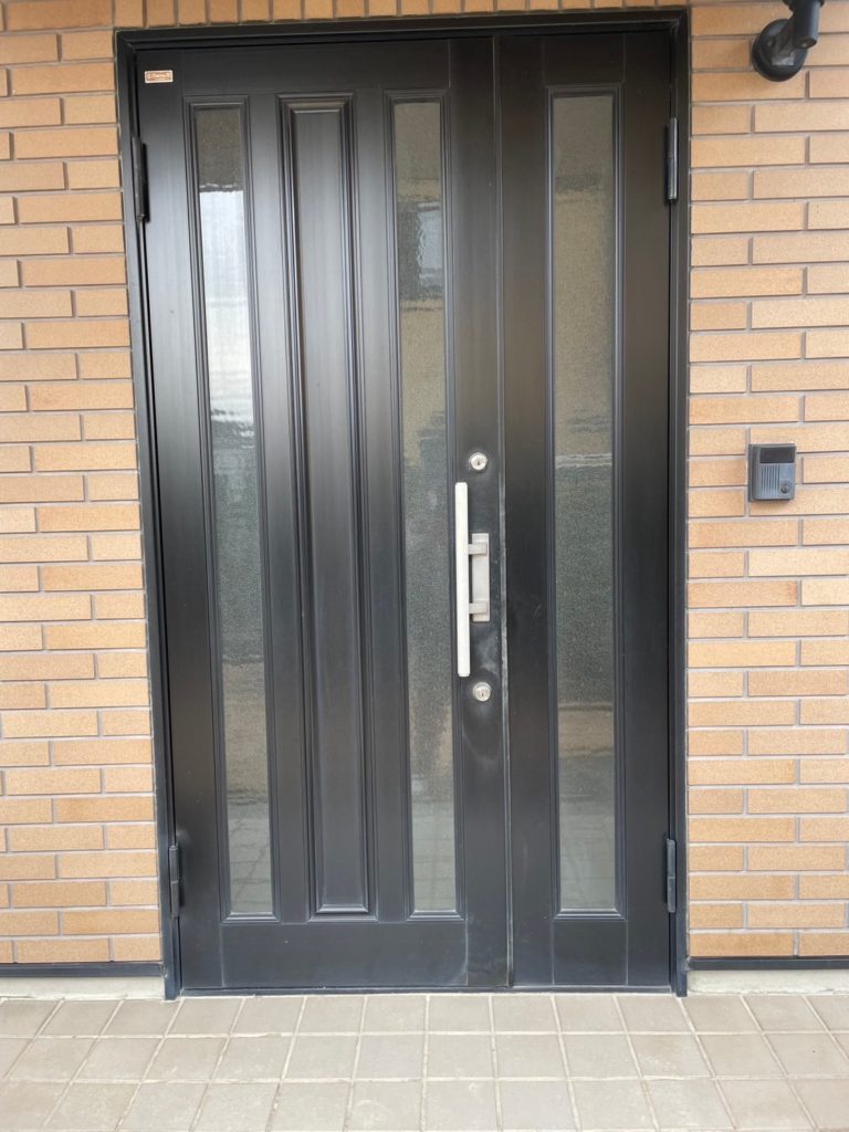 大府市 戸建住宅 LIXILリシェント 玄関ドア取替工事【ドアファクトリー】