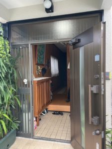 大府市 戸建住宅 LIXILリシェント 玄関ドア取替工事【ドアファクトリー】