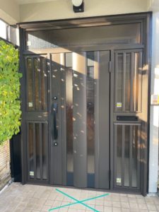 大府市 戸建住宅 LIXILリシェント 玄関ドア取替工事【ドアファクトリー】