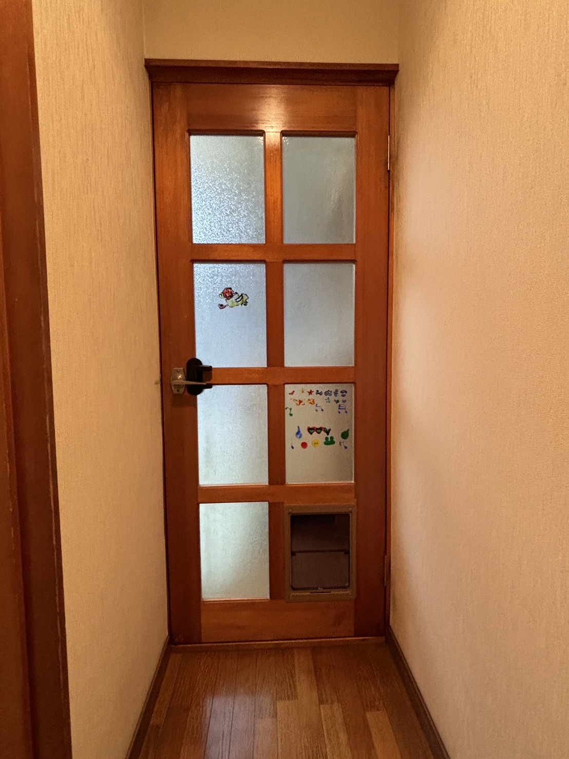 愛知県大府市 ペットドア取付工事【ドアファクトリー】