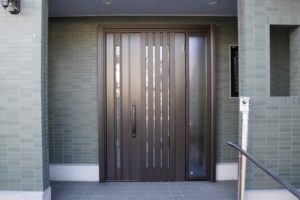 名古屋市北区 YKKドアリモ片袖親子ドア 玄関ドア交換工事【ドアファクトリー】