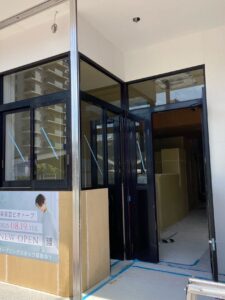 愛知県日進市 フロントサッシ工事 LIXILフロンテック【ドアファクトリー】